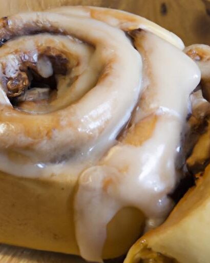Fluffy Gluten-Free Vegan Cinnamon Rolls: A Sweet Delight