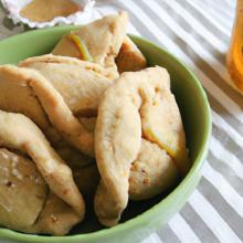 Crafting Crispy Vegan Fortune Cookies from Scratch: A Guide